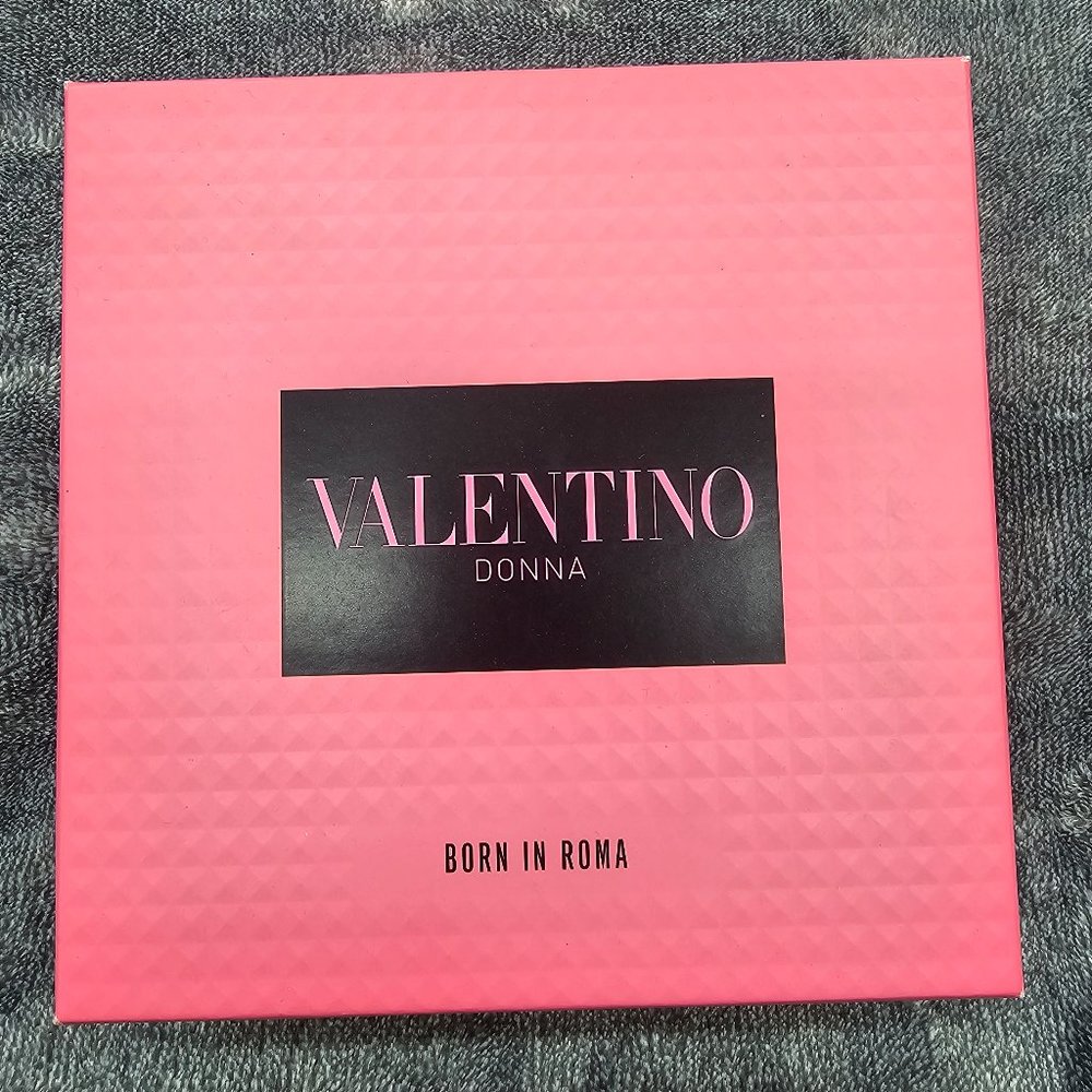 Valentino Donna Born In Roma (Empty Box Only)